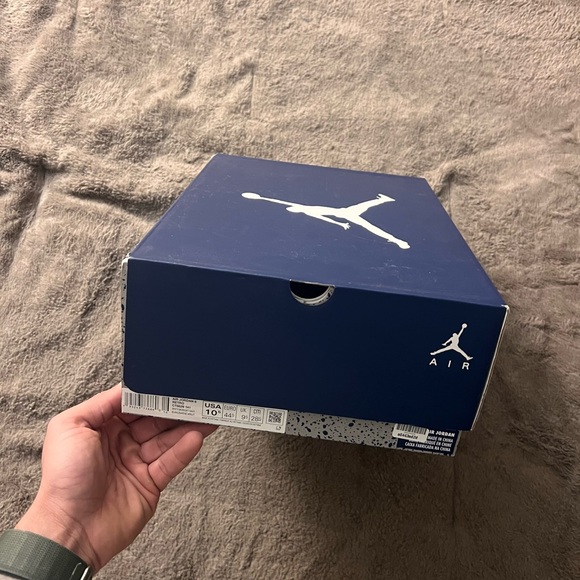 Air Jordan 6s - Picture 4 of 4